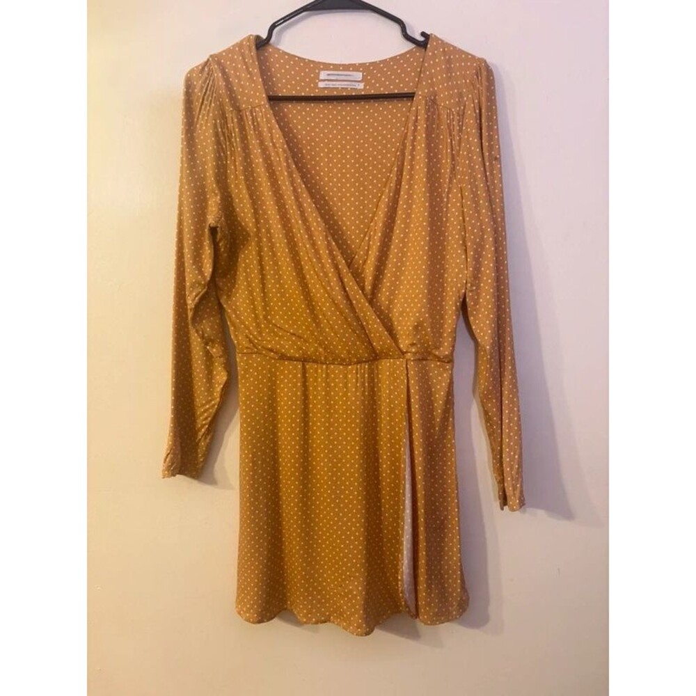 Urban Outfitters v neck Romper sz M